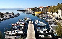 island brac - bol harbour